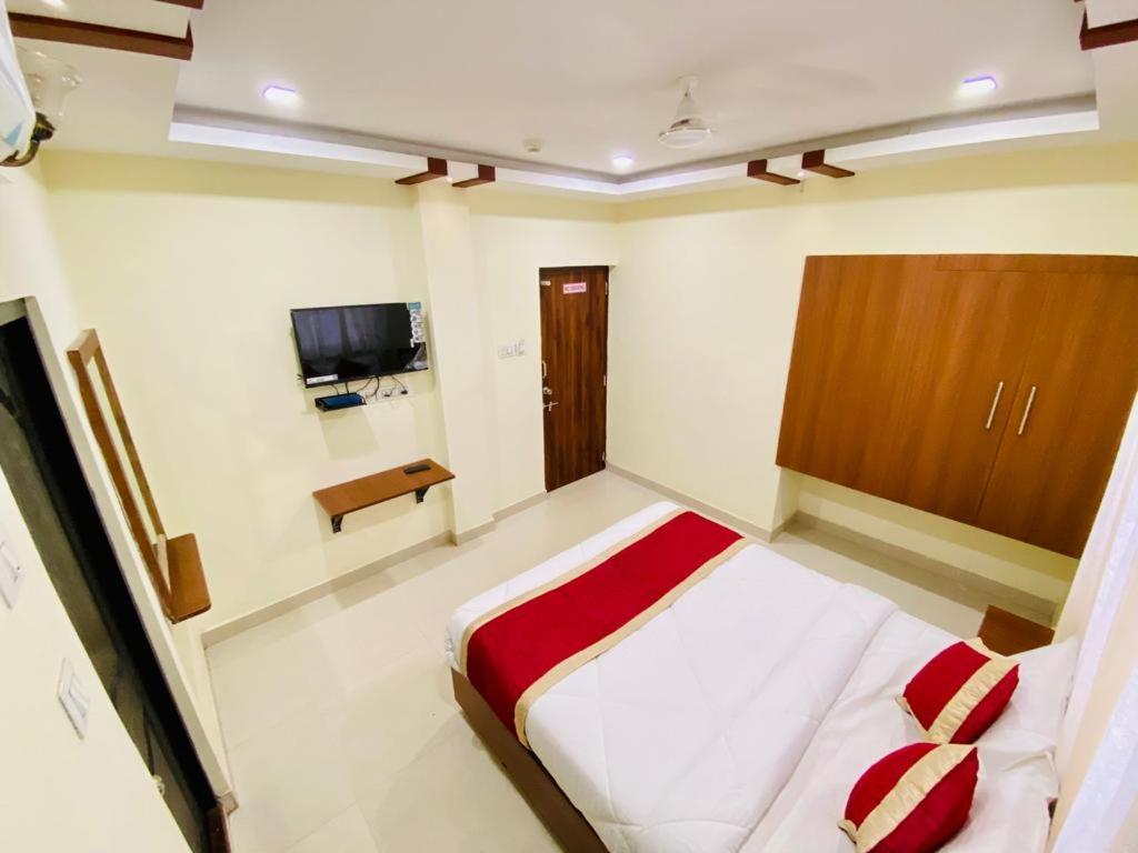 Prabhuvihar Residency Hotel Porvorim Luaran gambar
