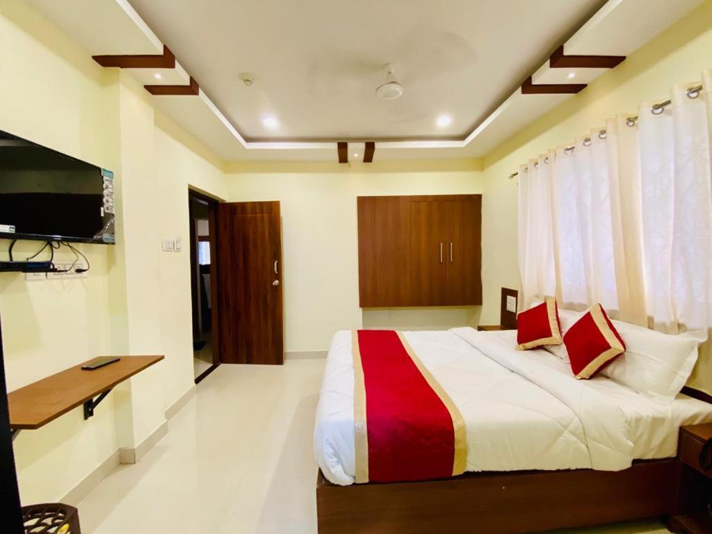 Prabhuvihar Residency Hotel Porvorim Luaran gambar