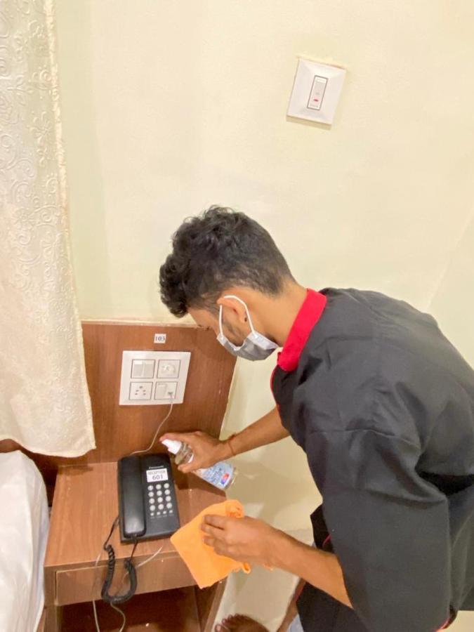 Prabhuvihar Residency Hotel Porvorim Luaran gambar