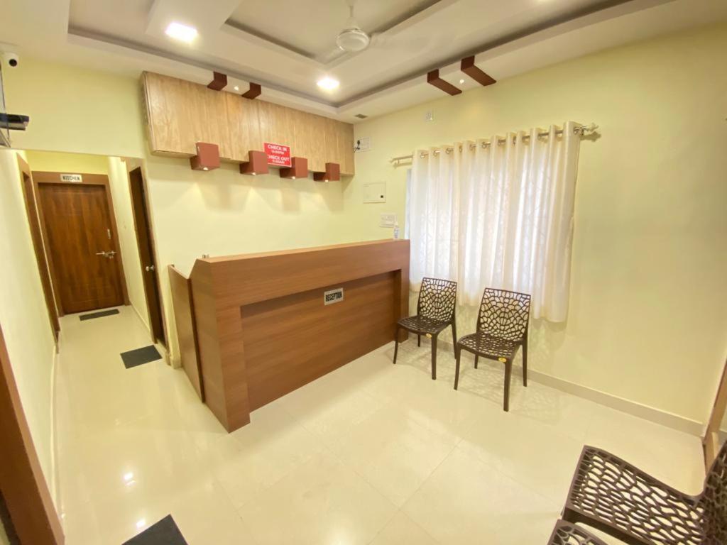 Prabhuvihar Residency Hotel Porvorim Luaran gambar