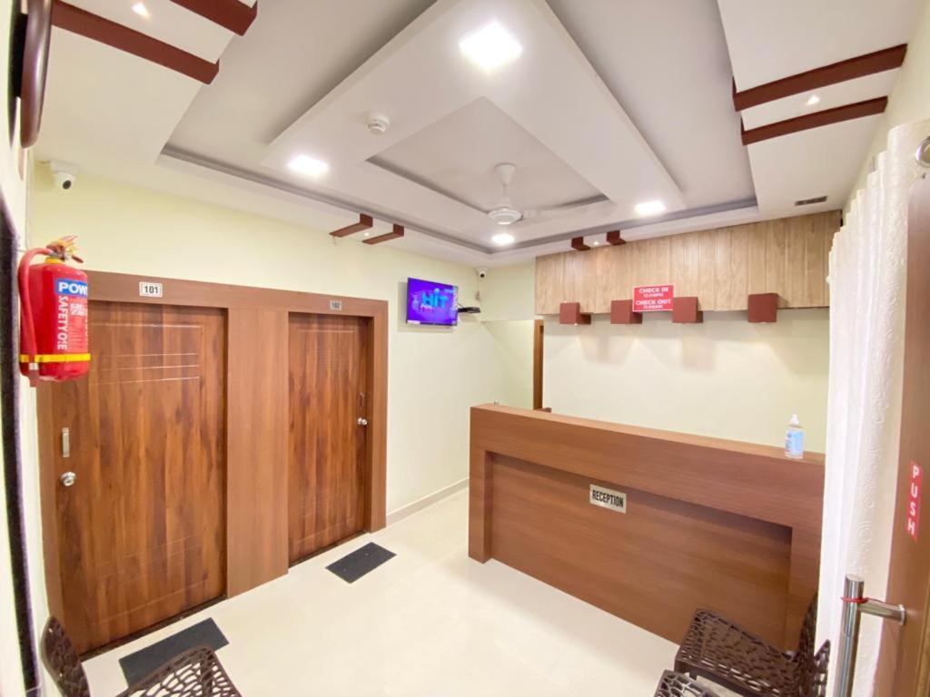 Prabhuvihar Residency Hotel Porvorim Luaran gambar
