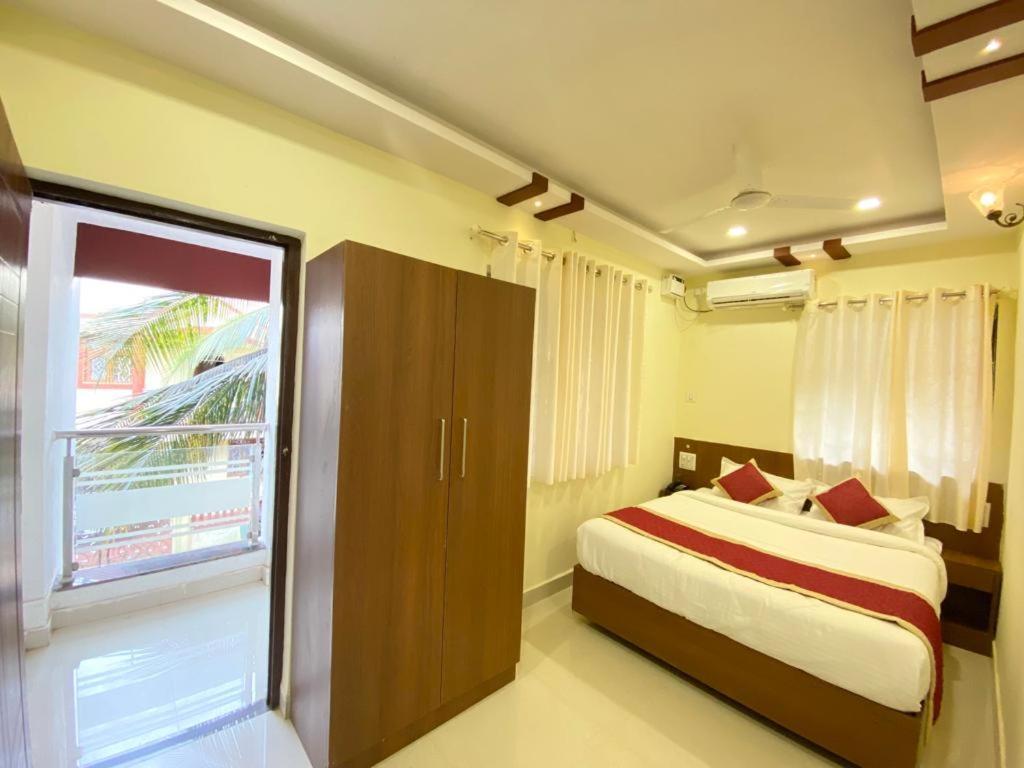 Prabhuvihar Residency Hotel Porvorim Luaran gambar