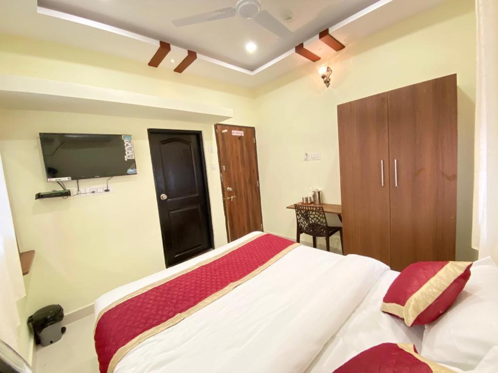 Prabhuvihar Residency Hotel Porvorim Luaran gambar